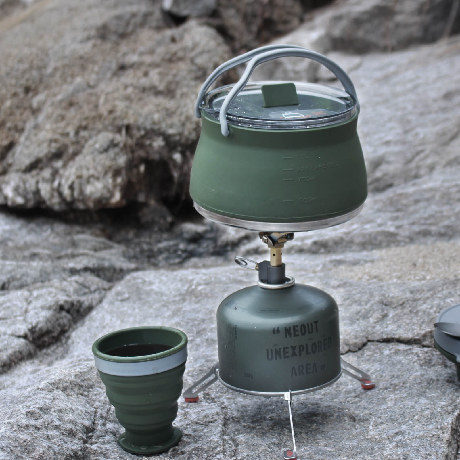 Collapsible Camping Kettle Set with Cup and Bowl – 1000ml Portable Cookware